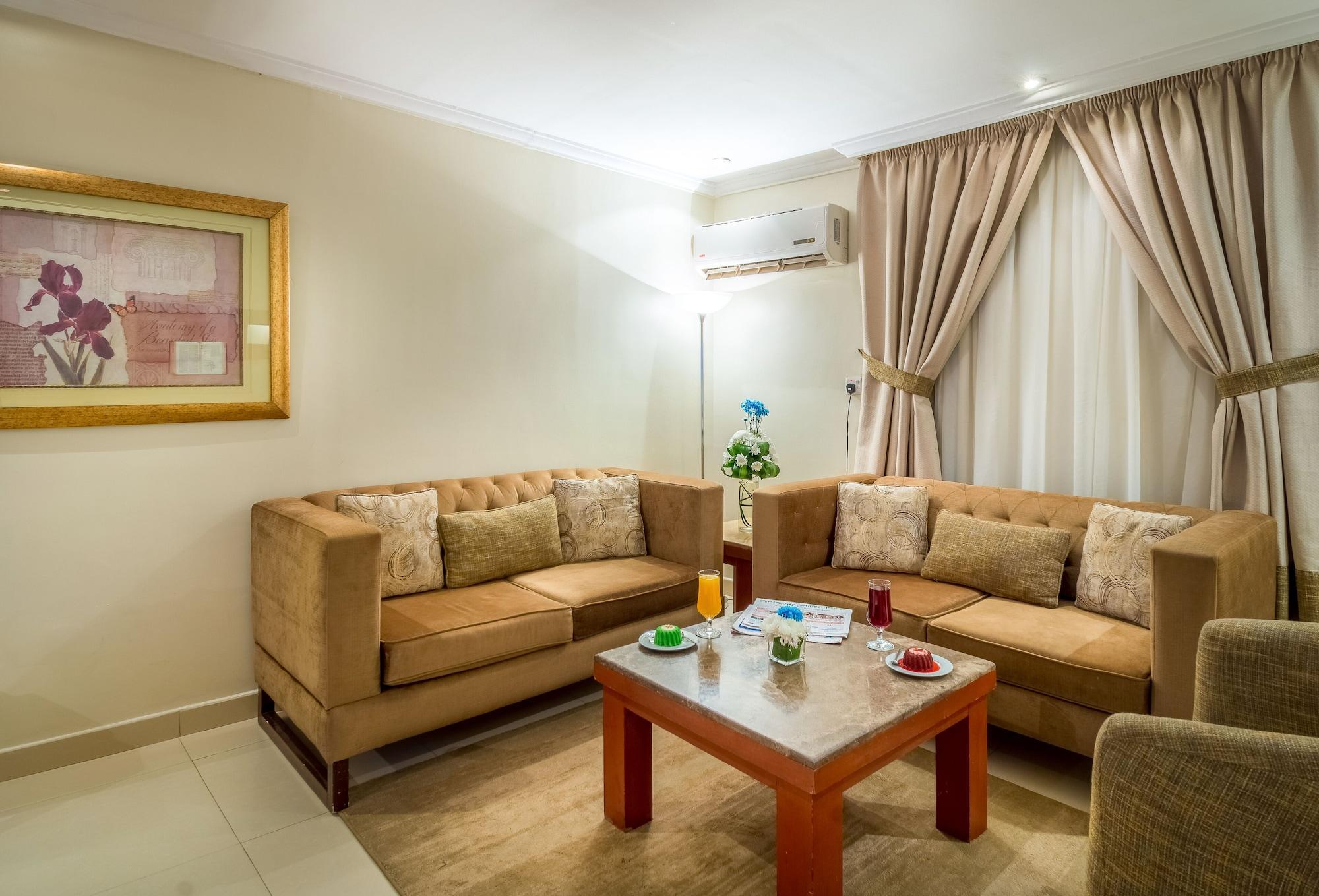 Al Muhaidb Al Takhassosi Abaqrino Riad Exterior foto