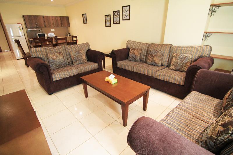 Al Muhaidb Al Takhassosi Abaqrino Riad Exterior foto