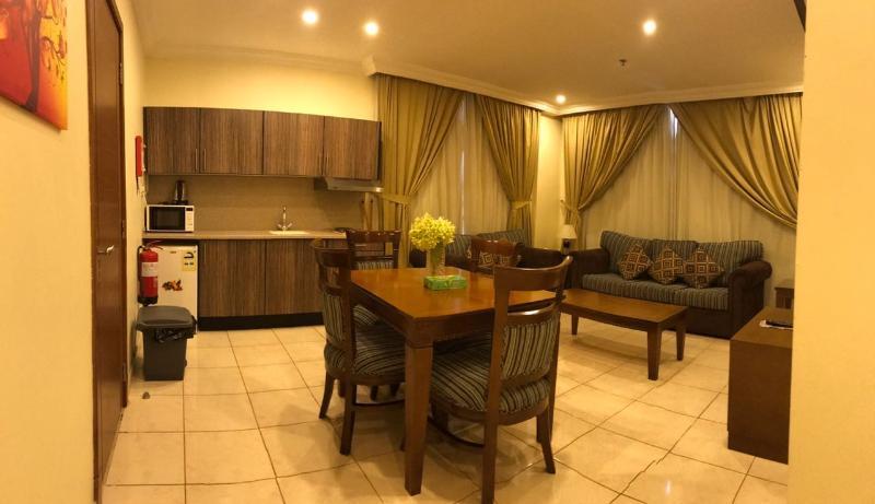 Al Muhaidb Al Takhassosi Abaqrino Riad Exterior foto