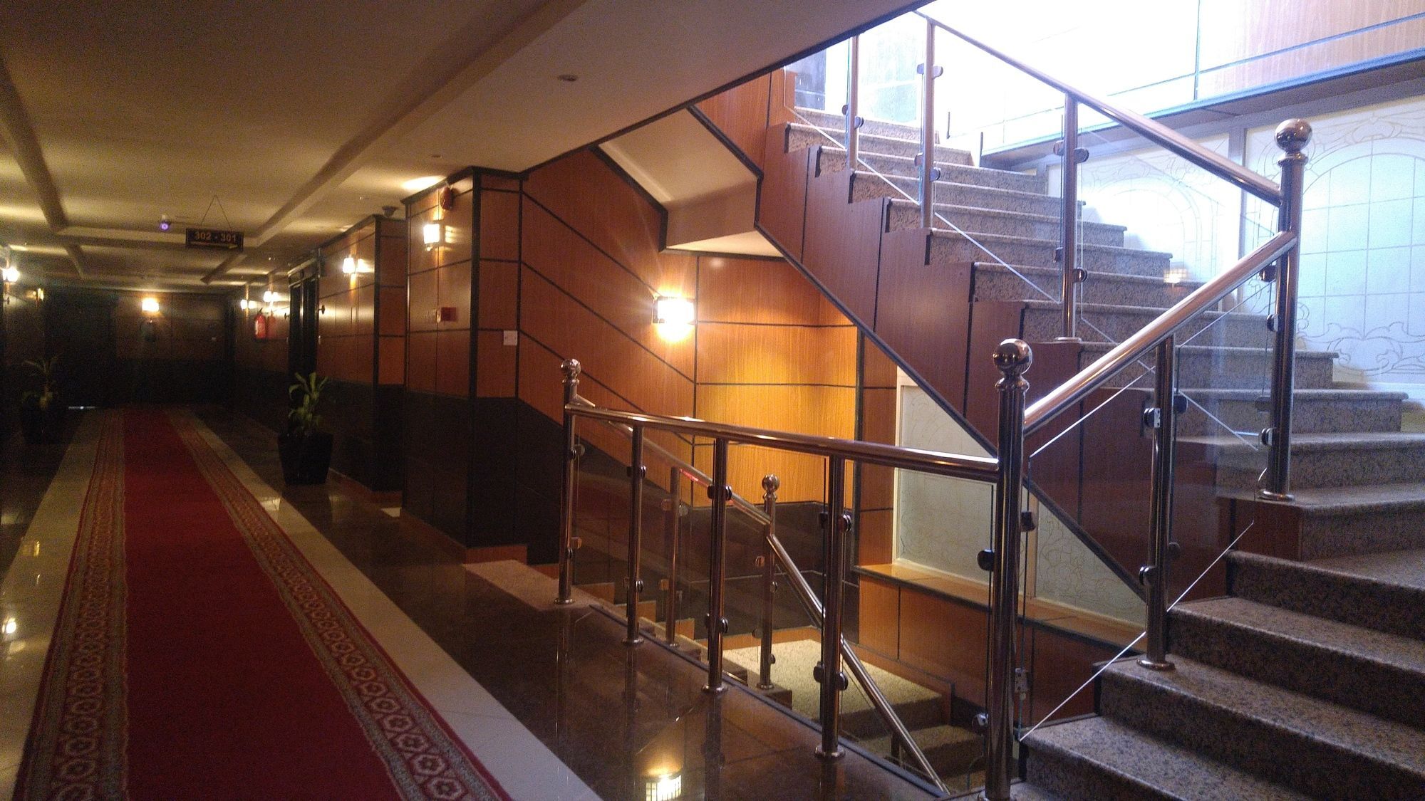 Al Muhaidb Al Takhassosi Abaqrino Riad Exterior foto
